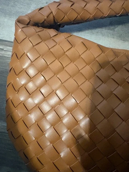 NWT! Bottega Veneta “Jodie” Bag LOOK-A-LIKE, TAN - Picture 4 of 6